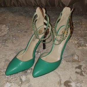 Chain Strap pump